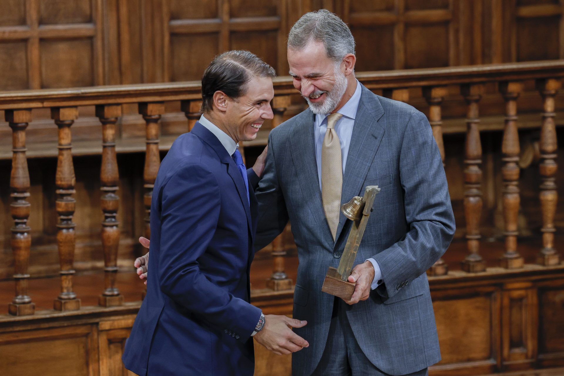 Rafael Nadal ontvangt de Camino Real-prijs van koning Felipe VI.