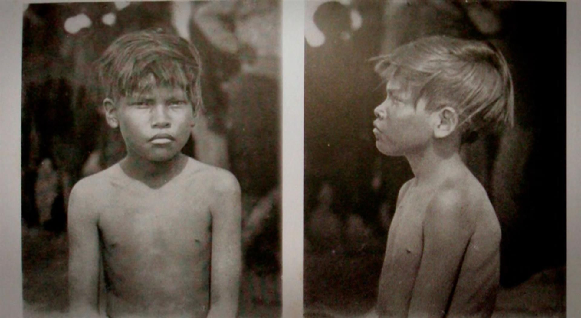 Fotografía cedida por Valeria Mapelman, Directora del Documental "Octubre Pilagá, relatos sobre el silencio" de un fotograma del documental que muestra a un niño perteneciente a este pueblo originario de la provincia de Formosa (norte de Argentina).  EFE/Valeria Mapelman