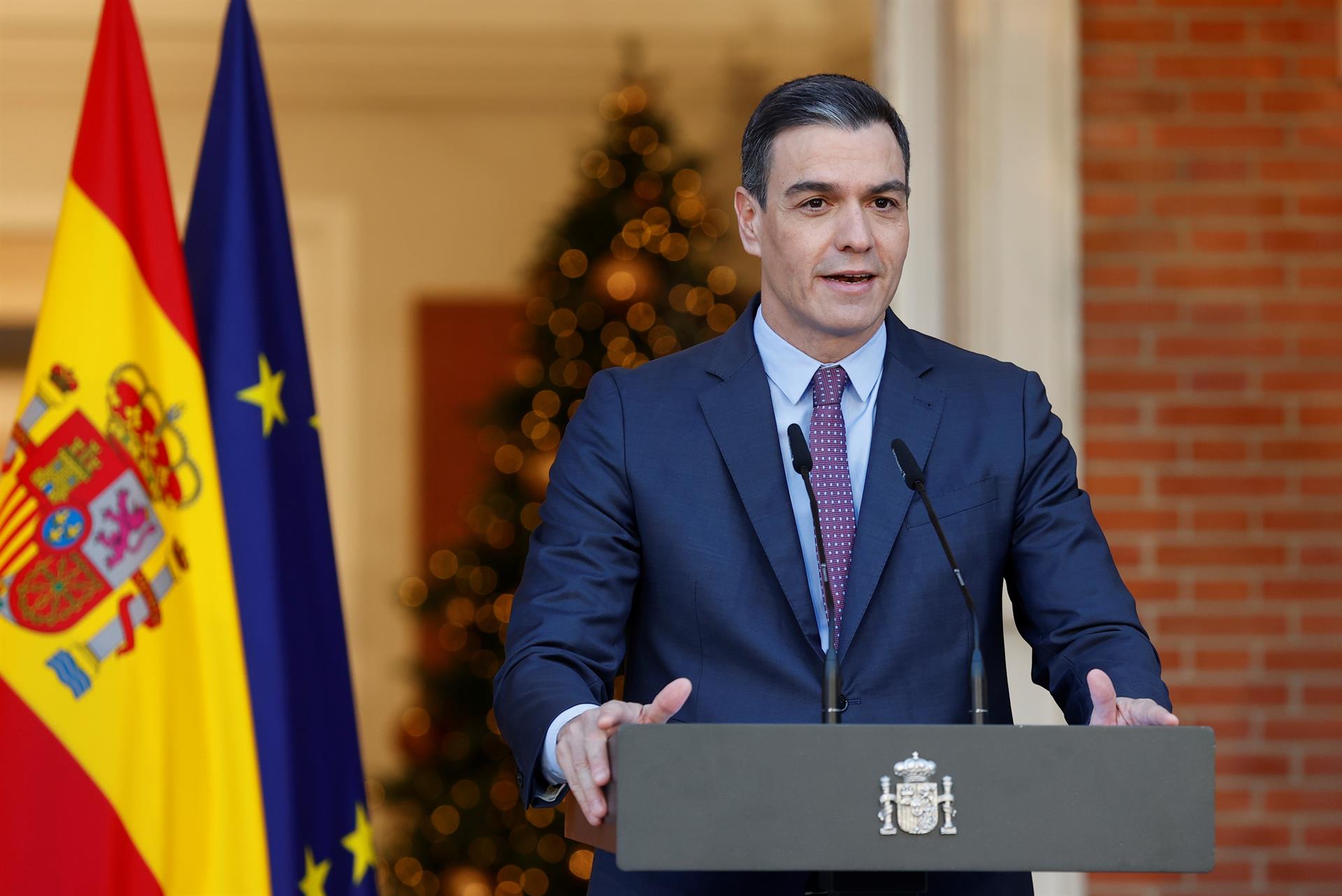El presidente del Gobierno Pedro Sánchez, ayer en declaraciones desde el Palacio de la Moncloa. EFE/ Chema Moya