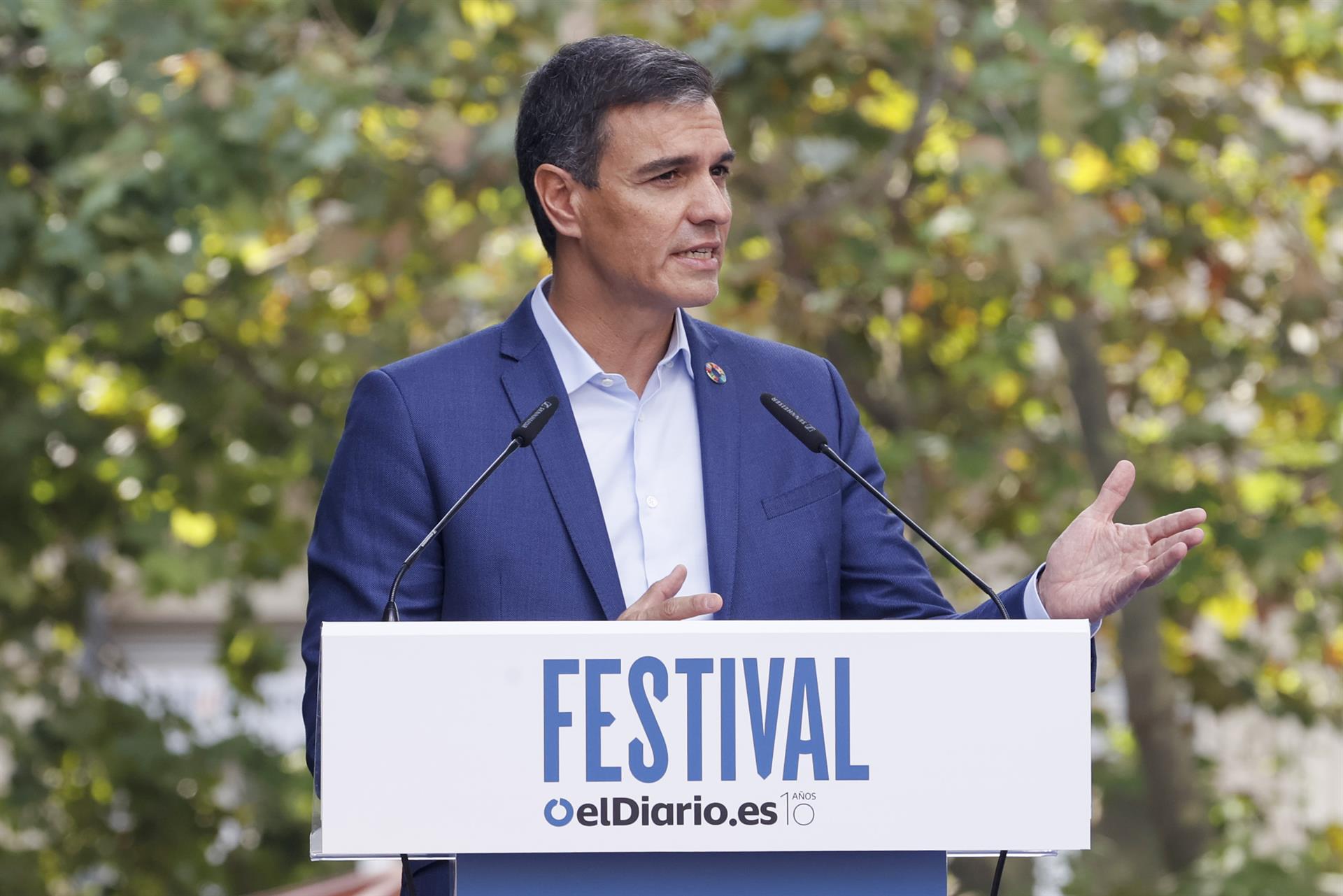 El presidente del Gobierno, Pedro Sánchez, interviene en el acto del décimo aniversario de elDiario.es., este viernes en Valencia. EFE/ Juan Carlos Cárdenas
