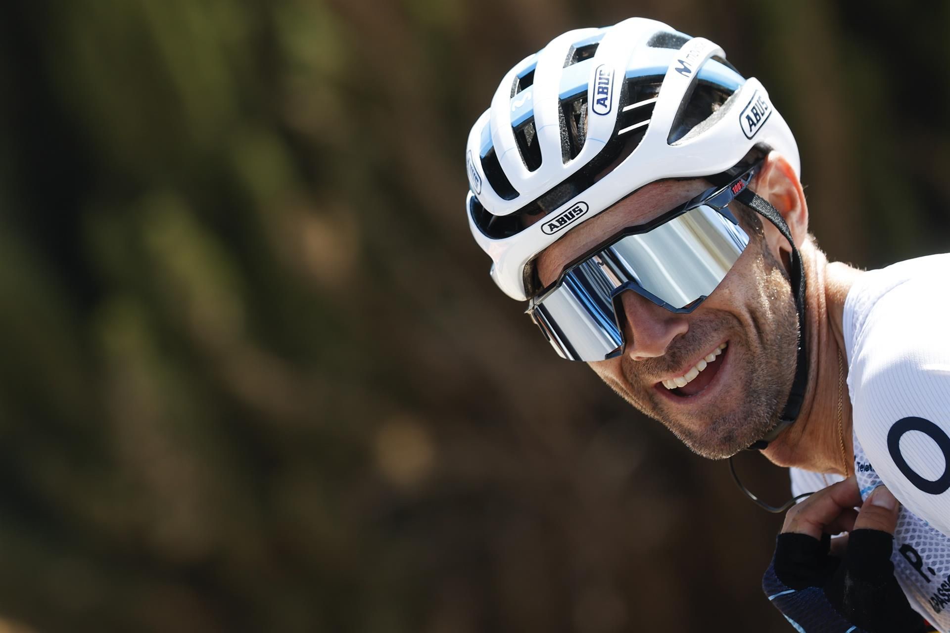 El ciclista español Alejandro Valverde durante la decimosexta etapa de la Vuelta 2022. EFE/ Javier Lizón