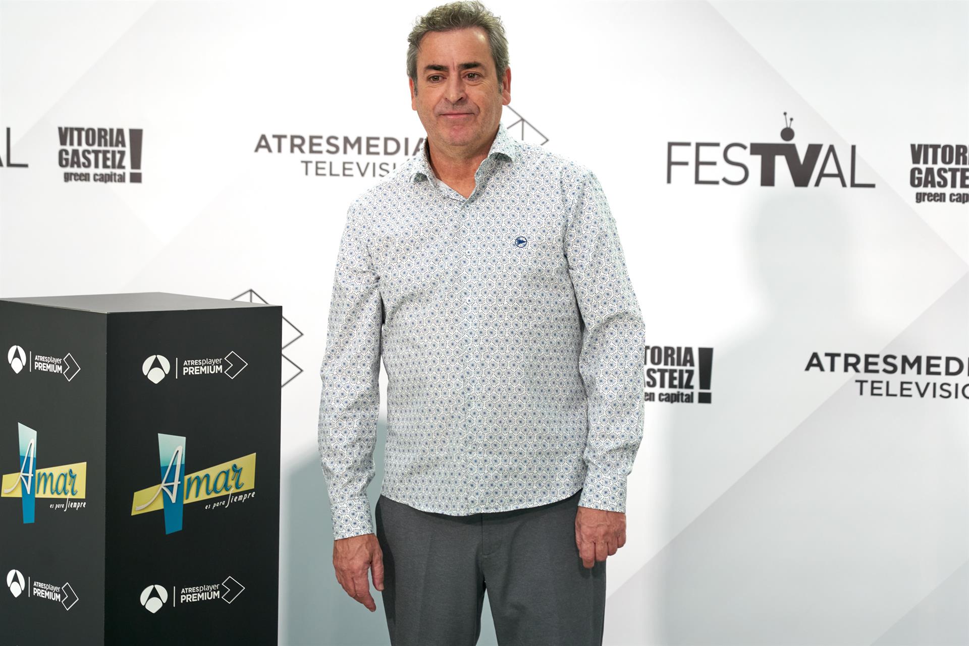 El actor Jorge Bosh posa durante la presentación este jueves de la undécima temporada de la serie "Amar es para siempre", en el Festival de Televisión de Vitoria (FesTVal). EFE/ L. Rico

