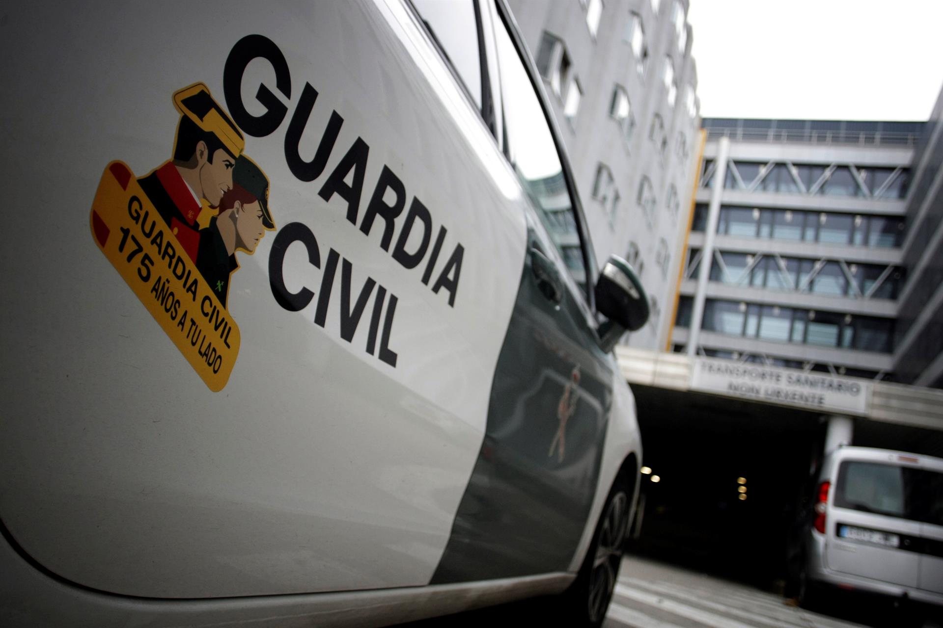 Foto de archivo de un coche de la Guardia Civil en una intervención sin relación con los hechos. EFE/Cabalar