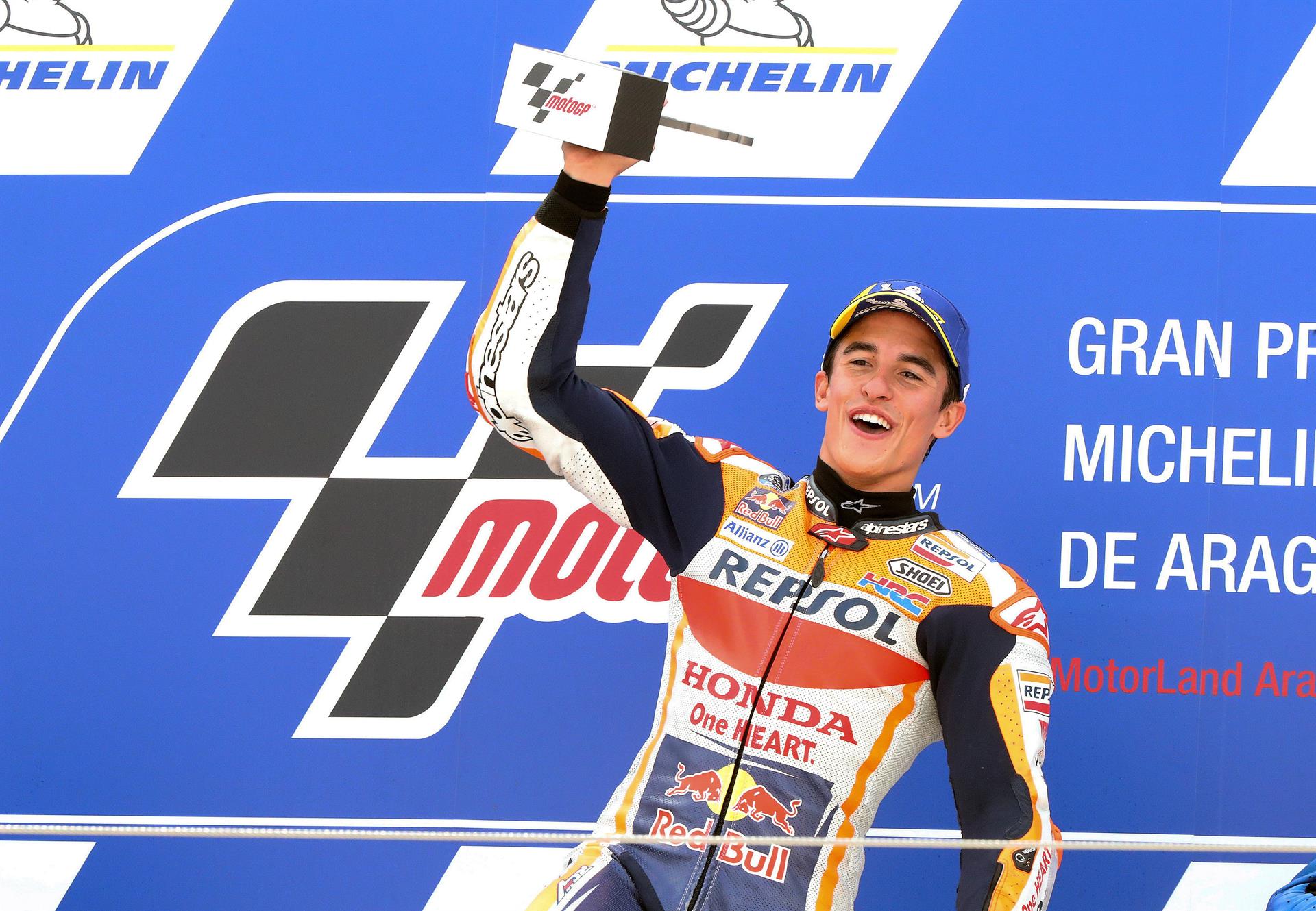El español Marc Márquez (Repsol Honda) celebra su triunfo en la carrera de MotoGP del Gran Premio de Aragón de 2019. EFE/Javier Cebollada/Archivo
