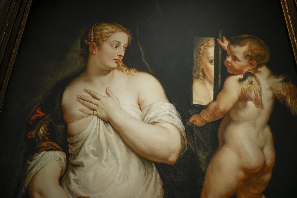 "Adán y Eva" en una imagen mastectomizada para visibilizar el Cáncer de mama.