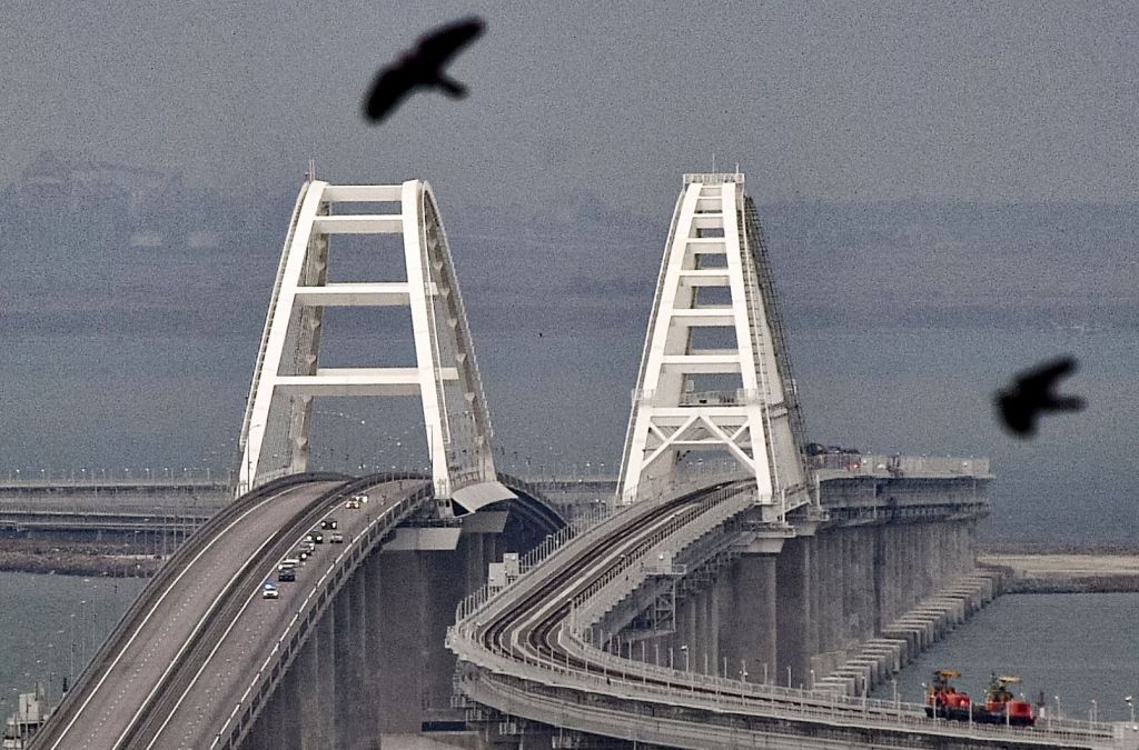 camión estalló puente Crimea