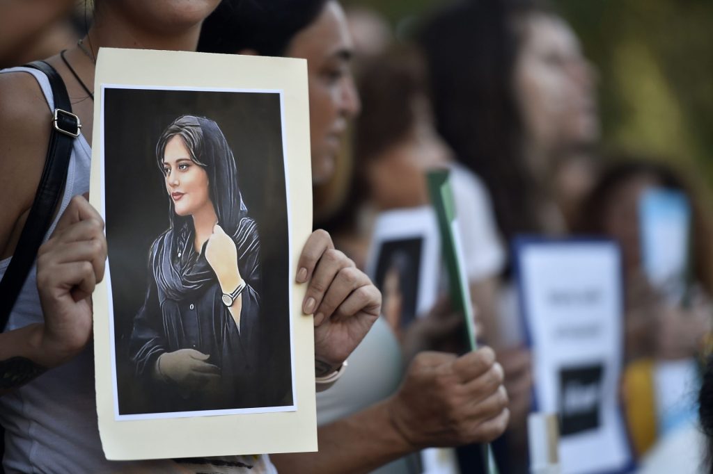 Imagen de archivo de una protesta en Beirut tras la muerte de la joven iraní Mahsa Amini