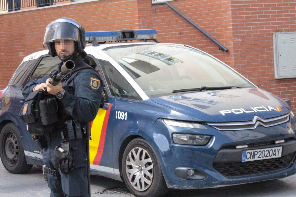 Operativo policial en la barriada del Príncipe de Ceuta.