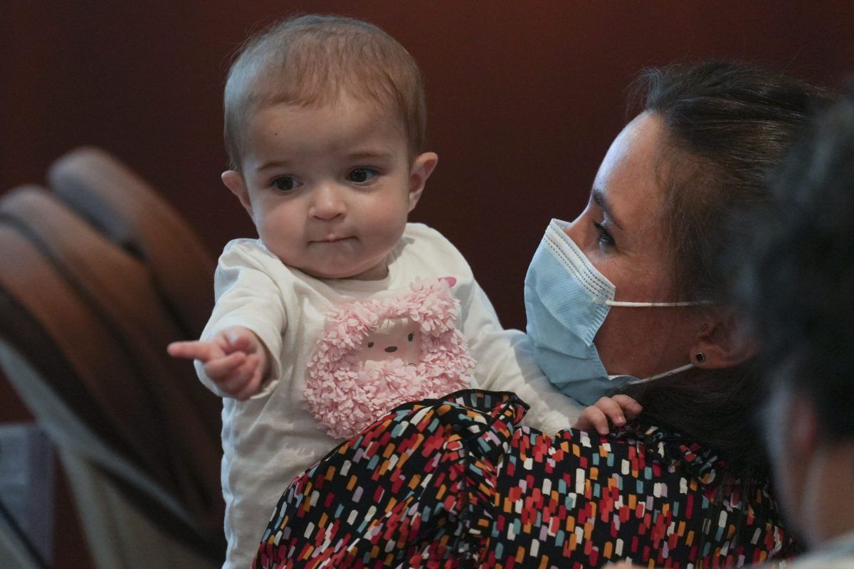 La bebé a la que le han trasplantado el intestino de un donante fallecido, en el Hospital de La Paz