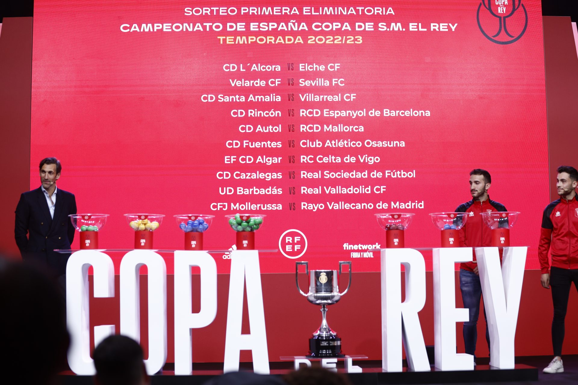 Velarde-Sevilla y Almazán-Atlético, en primera ronda de la Copa del Rey thumbnail
