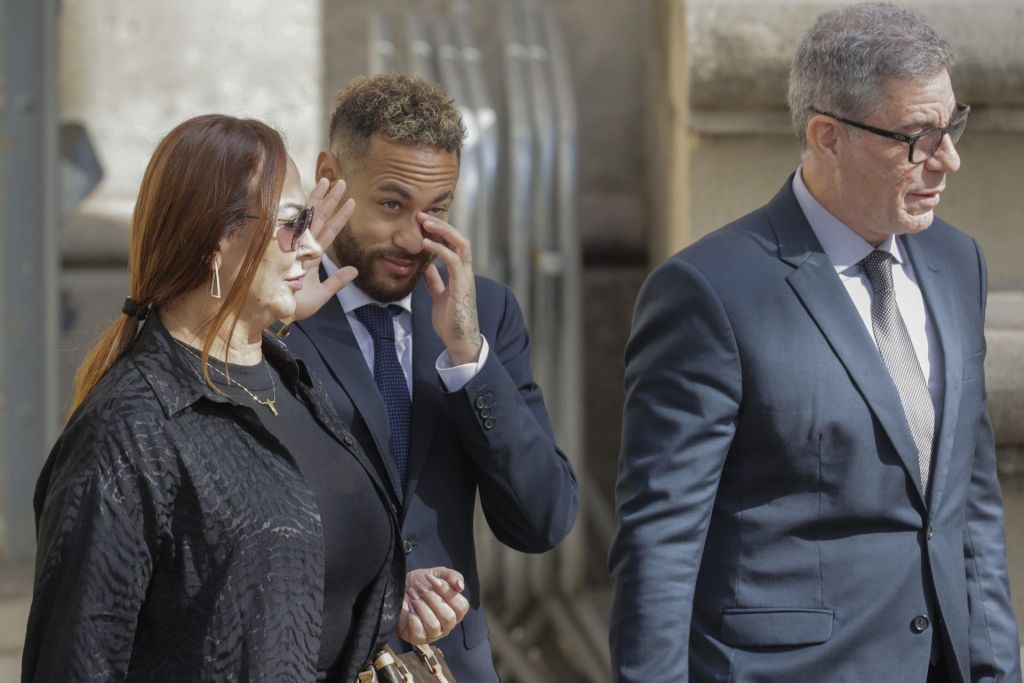 neymar sale del juicio