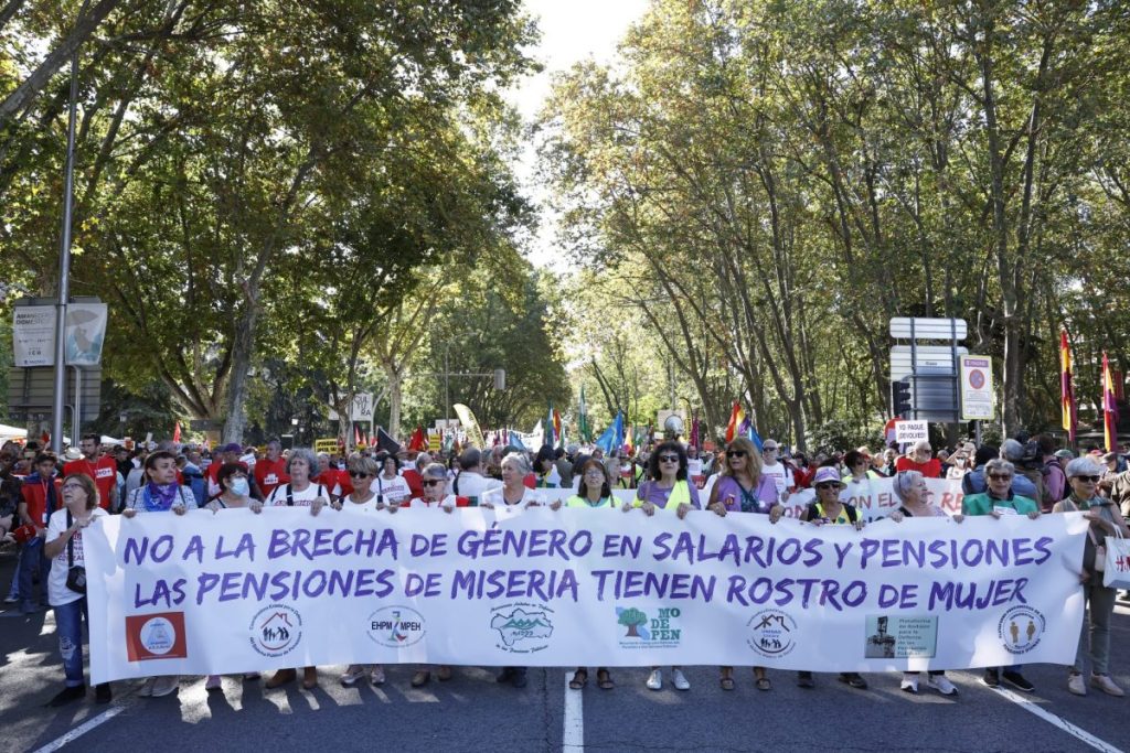 Manifestación en Madrid para pedir revalorizar pensiones y salarios con el IPC
