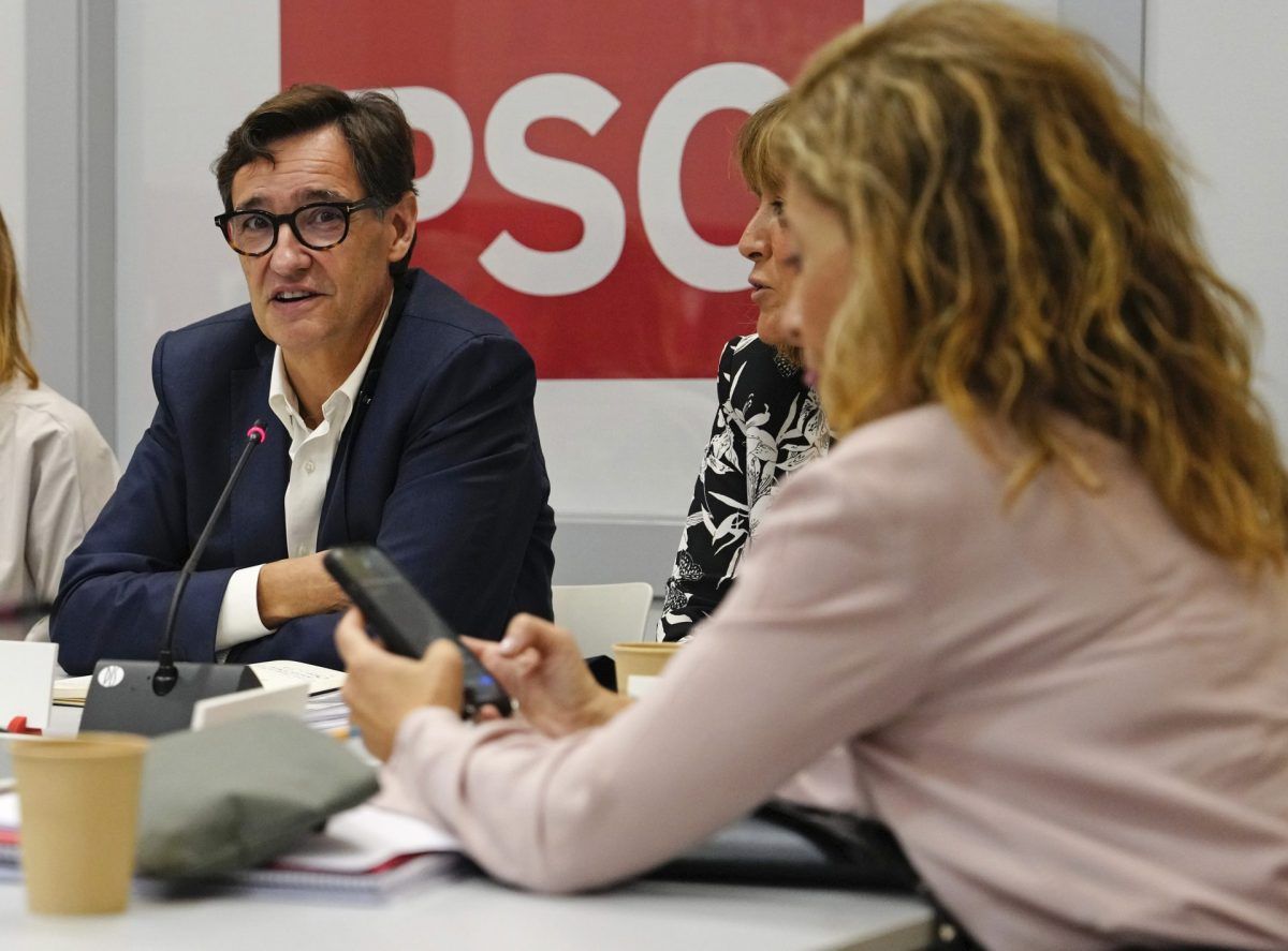 El PSC ganaría las elecciones catalanas sin mayoría según un sondeo