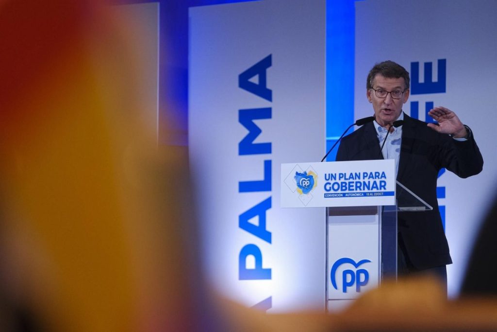 El presidente del Partido Popular, Alberto Núñez Feijóo, participa en la convención del PP en Gran Canaria.