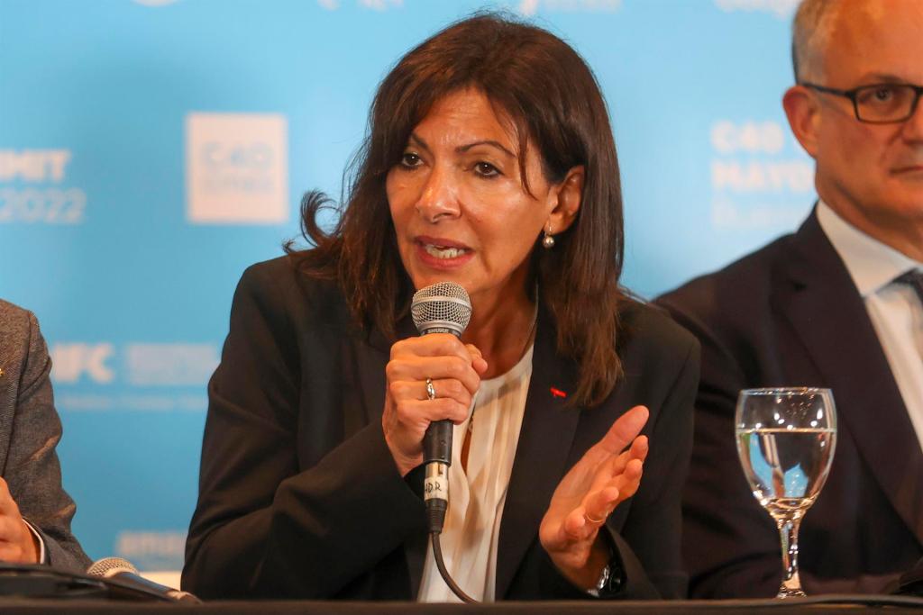 La alcaldesa de Barcelona, Alda Colau, participa en una rueda de prensa durante la Cumbre de Alcaldes, el 20 de octubre de 2022, en Buenos Aires (Argentina). EFE/Juan Ignacio Roncoroni
