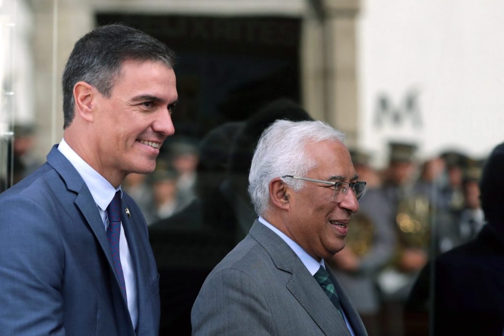 Sánchez y Costa inician la cumbre bilateral con un paseo por Viana do Castelo