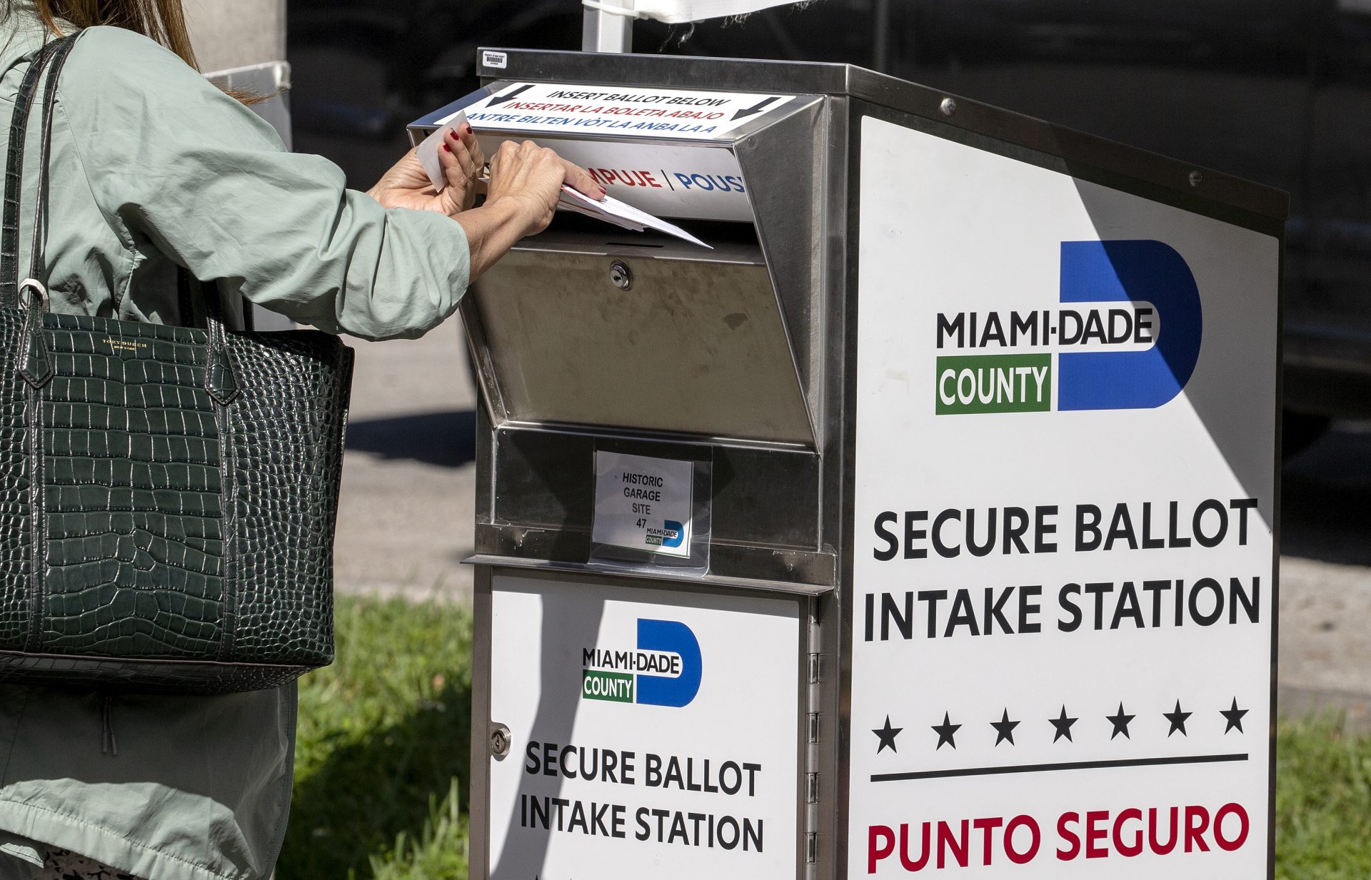 Los latinos son pieza clave en las elecciones del martes en Florida