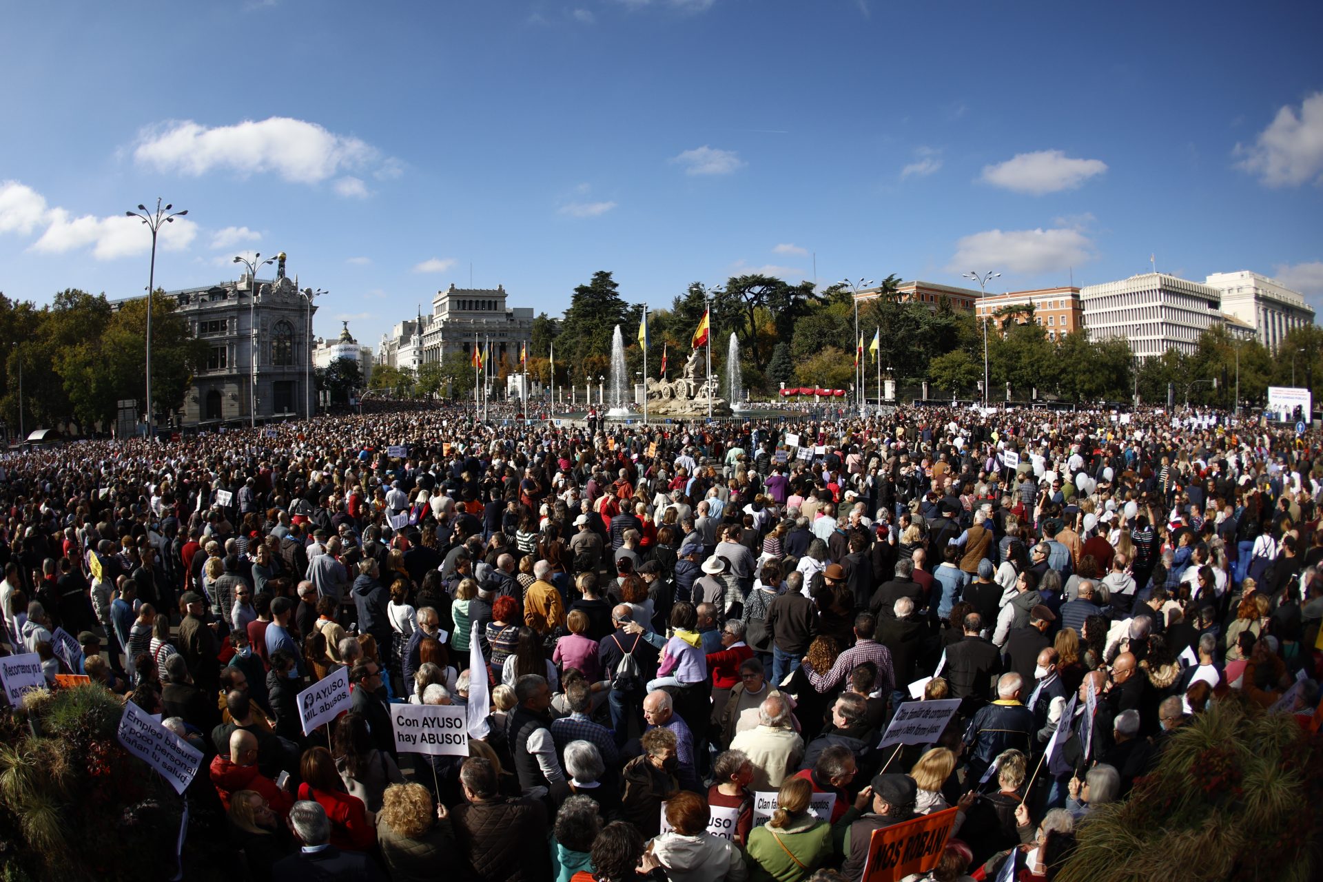 Vista en la Plaza de Cibeles de la manifestación en Madrid