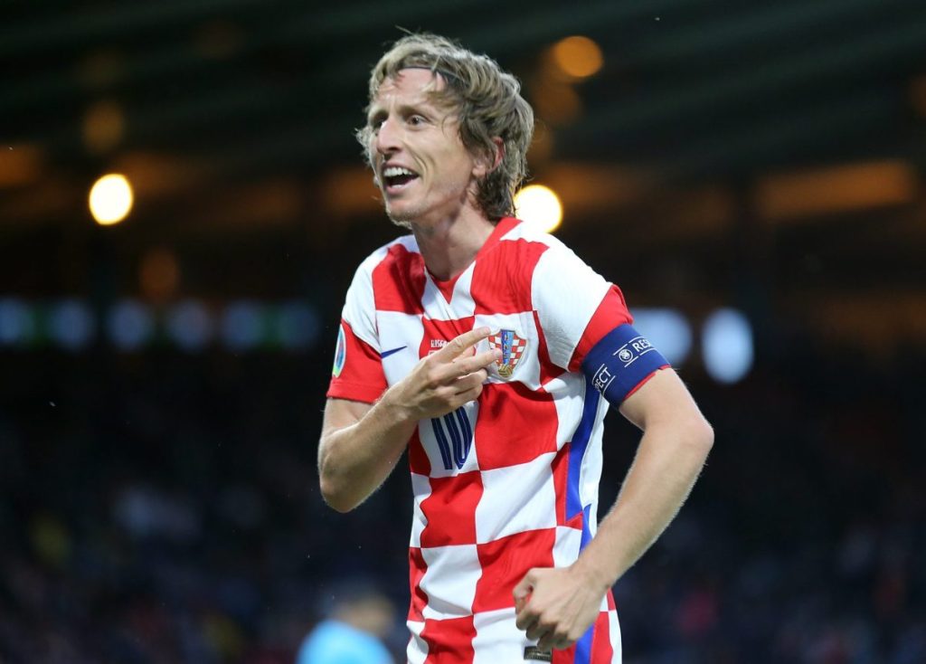 El jugador croata Modric celebra un gol en un partido de la Eurocopa
