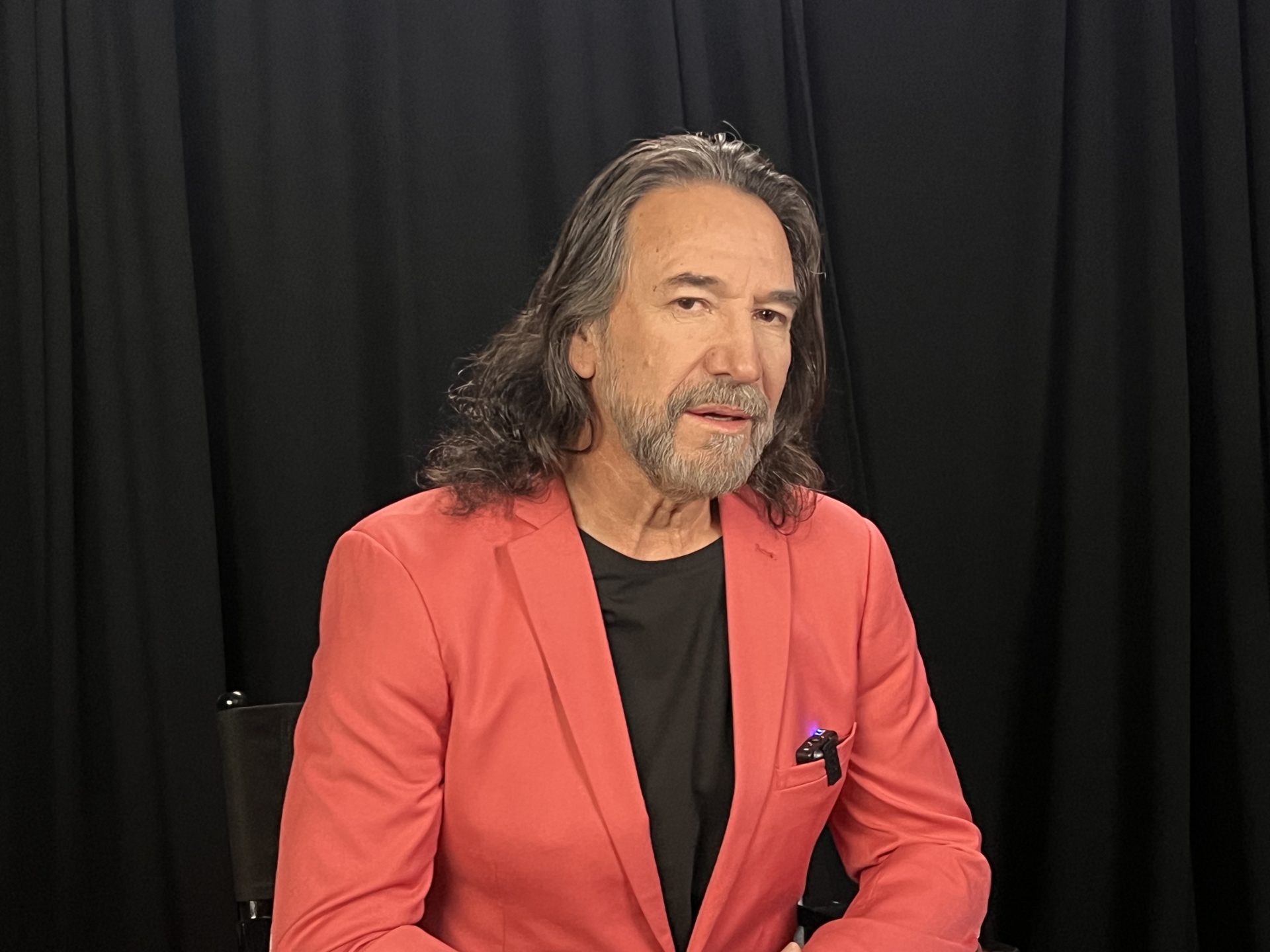 Marco Antonio Solís habla en entrevista con EFE