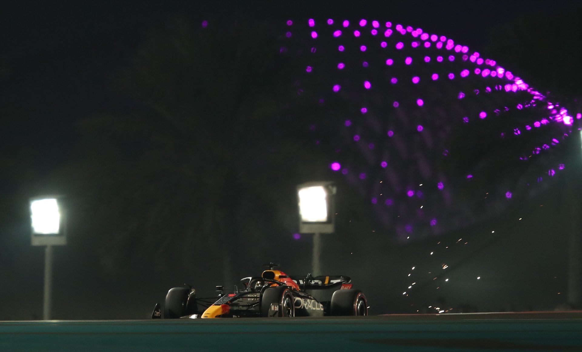 Fórmula Uno: la paz vuelve a Red Bull con un doblete en la parrilla de Abu Dabi