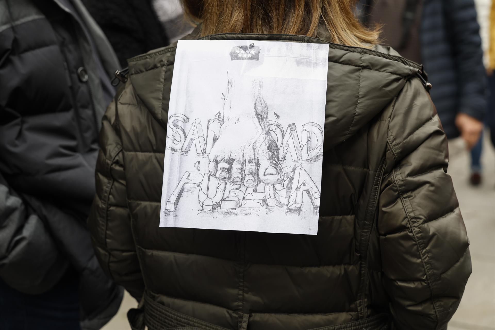 Imagen de la manifestación ciudadana que recorrió el centro de Madrid el pasado domingo bajo el lema "Madrid se levanta por la sanidad pública". EFE/ J.J. Guillen