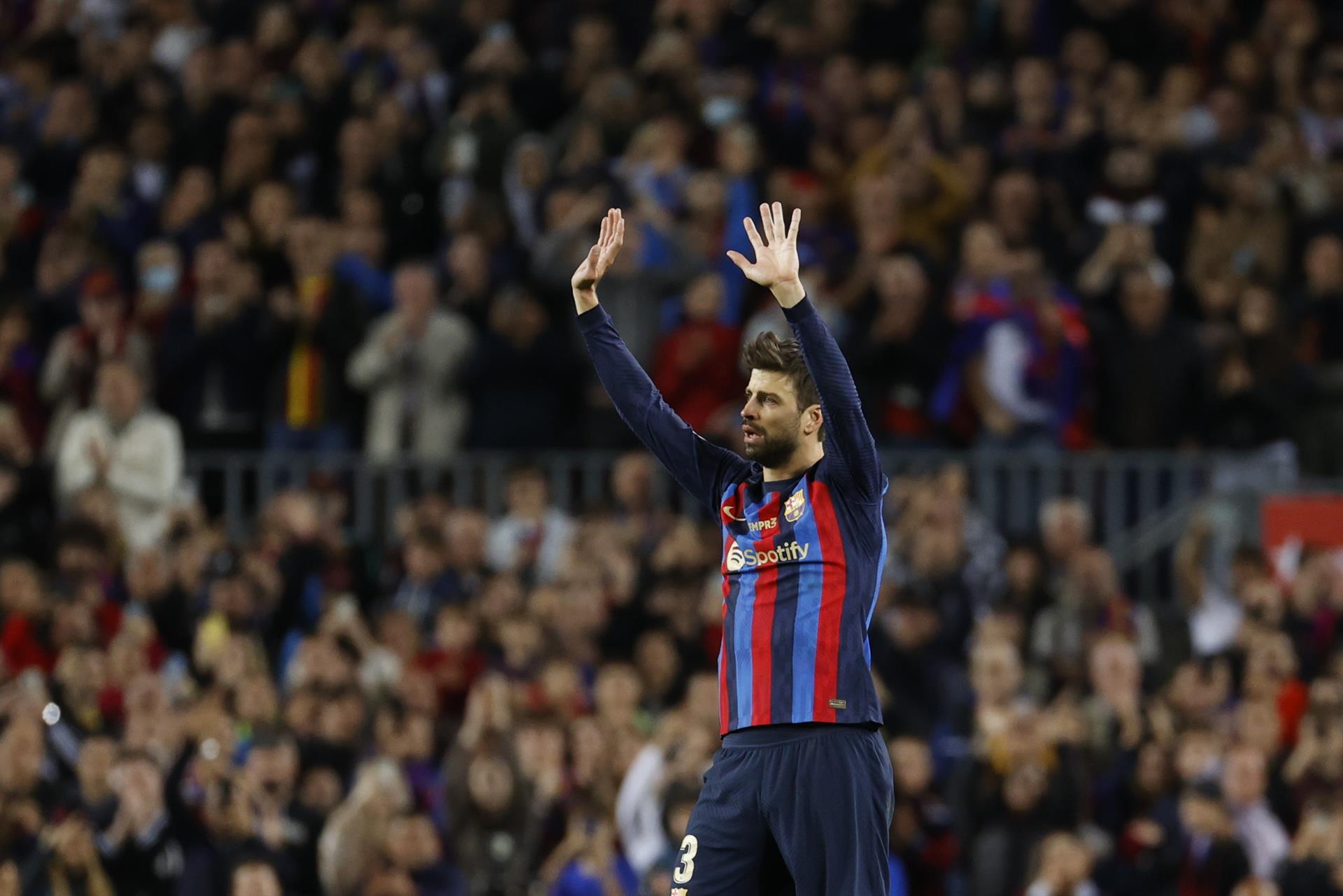 El defensa del Barcelona Gerad Piqué, en su último partido en el Camp Nou. EFE/Toni Albir