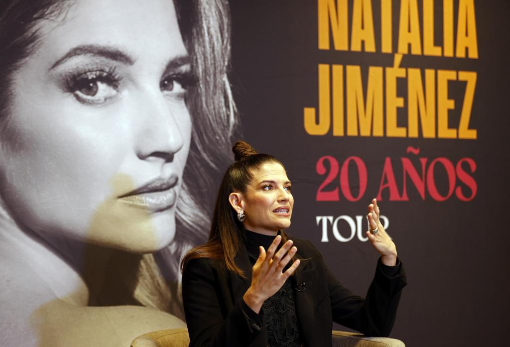 La cantante española Natalia Jiménez habla en una entrevista con EFE, el 16 de noviembre de 2022, en Bogotá (Colombia). EFE/ Mauricio Dueñas Castañeda
