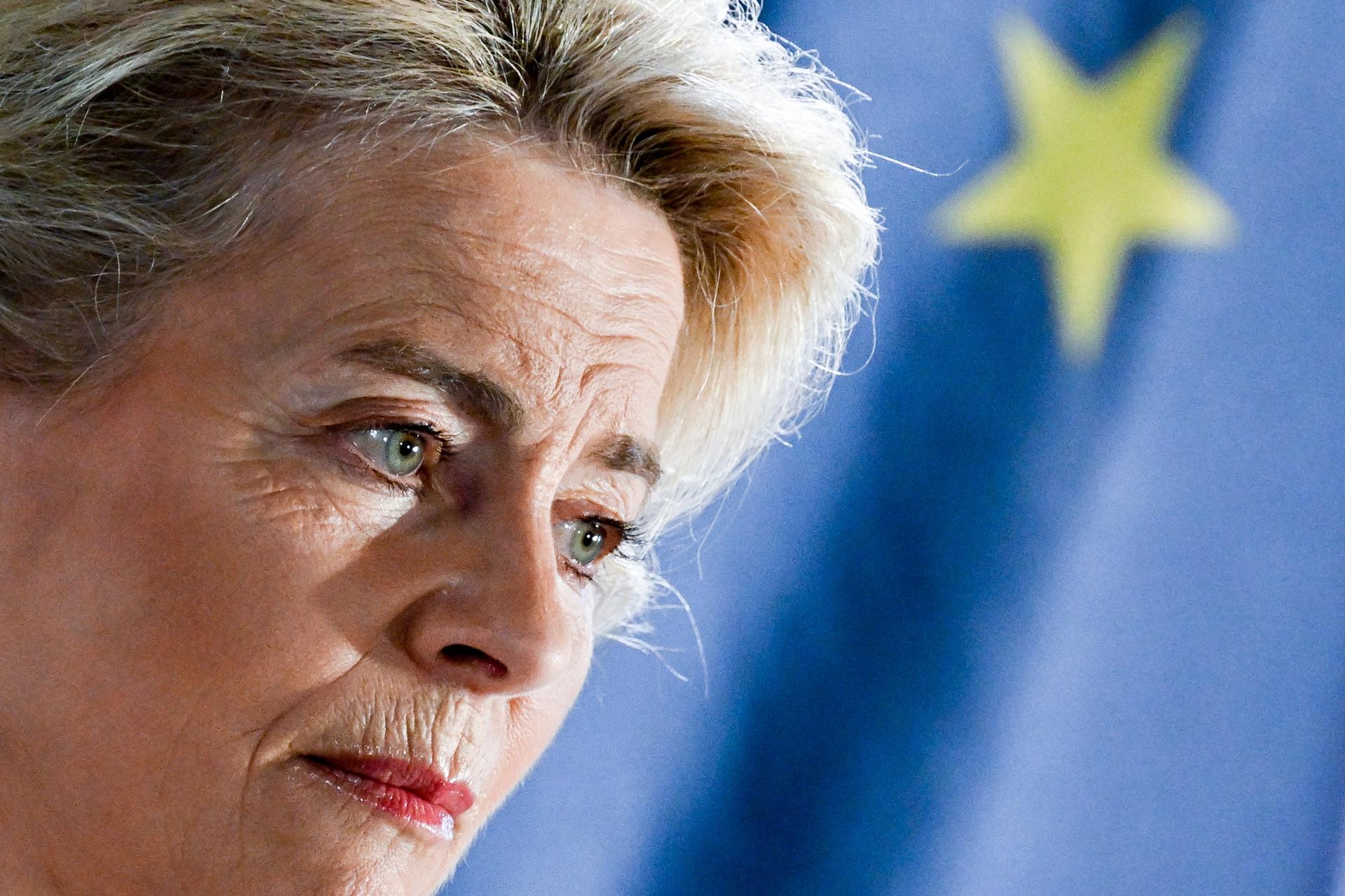 La presidenta de la Comisión Europea, Ursula von der Leyen, en una imagen de archivo. EFE/EPA/FILIP SINGER