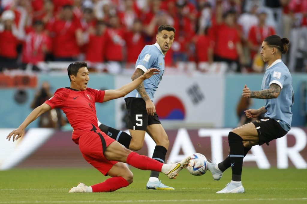 Uruguay frente a Corea del Sur en el Mundial de Qatar 2022