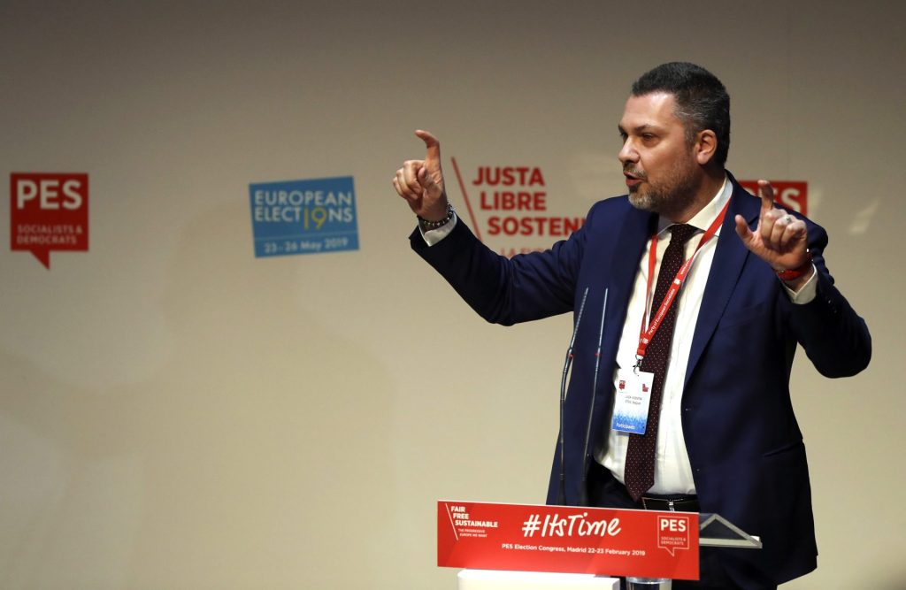 Imagen de archivo de Luca Visentini, secretario general de la Confederación Europea de Sindicatos, durante la convención del Partido Socialista Europeo (PES), celebrada en Madrid en 2019.