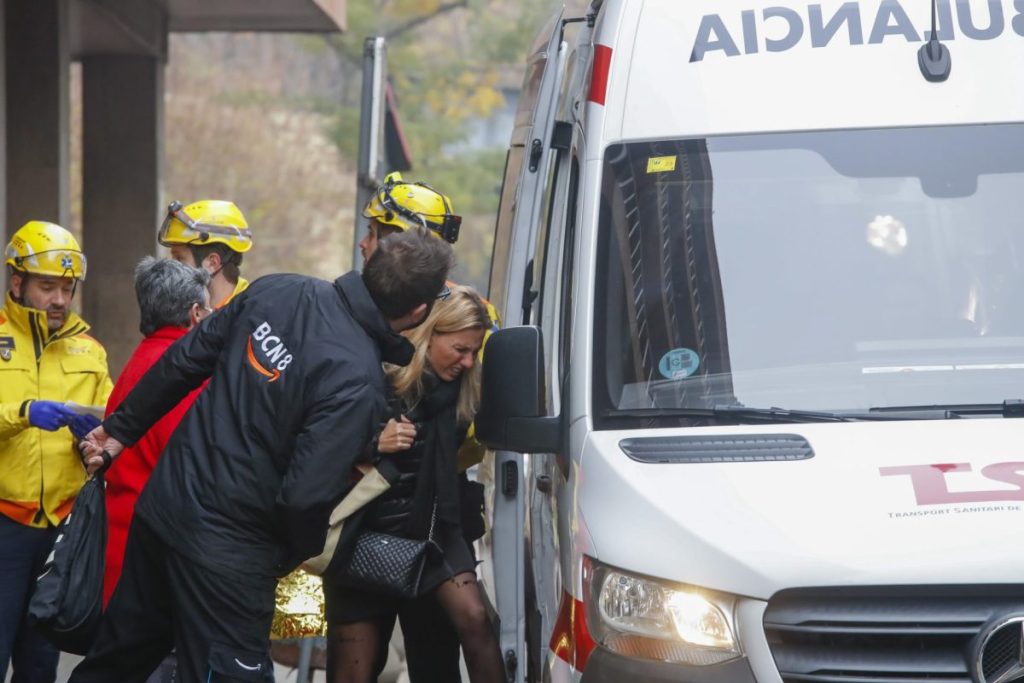 Más de 150 heridos leves por el choque de dos trenes en Barcelona