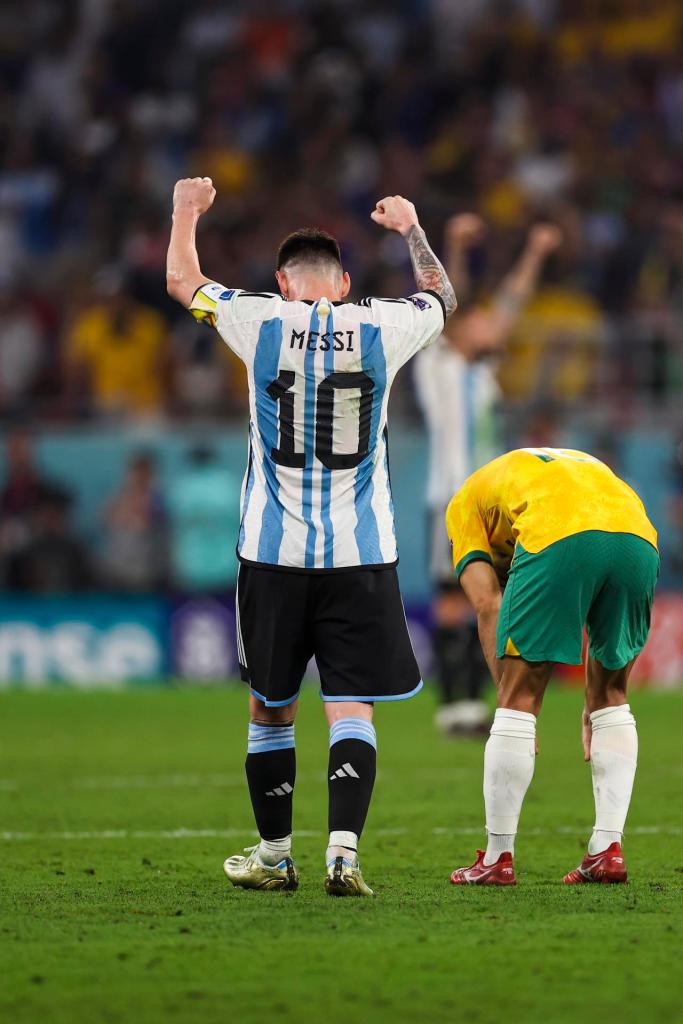 Lionel Messi celebra el triunfo de Argentina contra Australia en el partido de octavos de final del Mundial de Qatar 2022. 