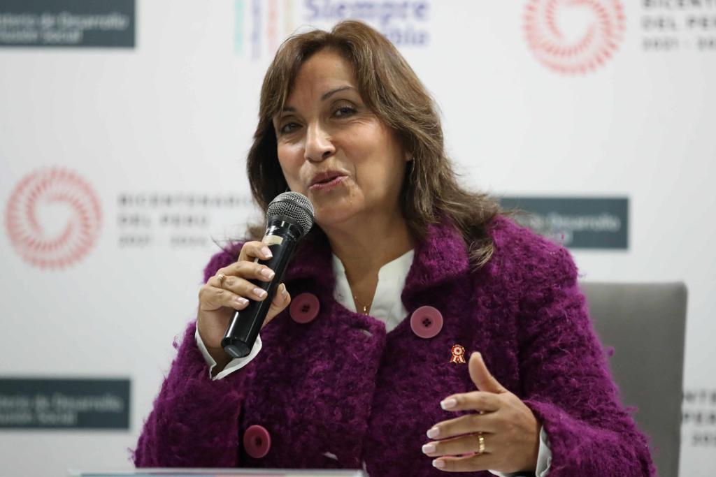 La vicepresidenta de Perú, Dina Boluarte, en una fotografía de archivo. EFE/Paolo Aguilar
