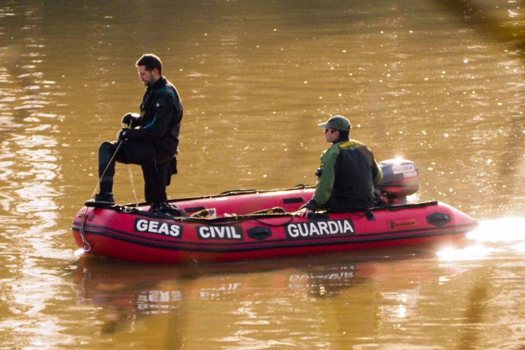 Localizados los cuerpos sin vida de los ocupantes del ultraligero que cayó al río Duero