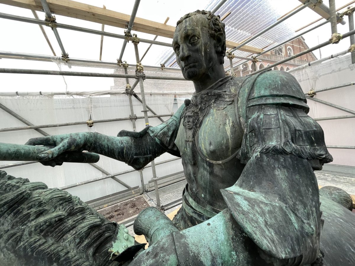 Revisión "médica" para la estatua del condotiero Gattamelata, de Donatello