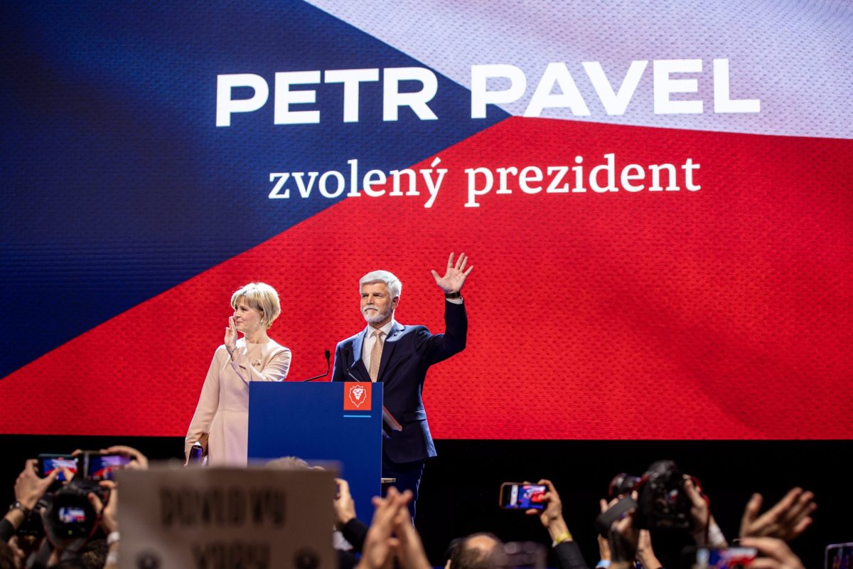 El exgeneral Petr Pavel gana las elecciones presidenciales en la República Checa thumbnail