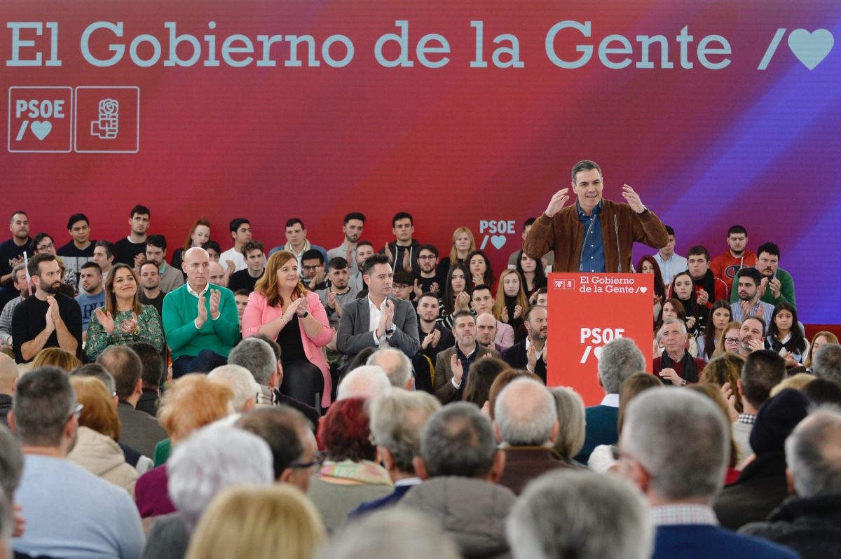 El secretario general del PSOE y presidente del Gobierno, Pedro Sánchez, participa hoy en Valladolid en un acto de partido.