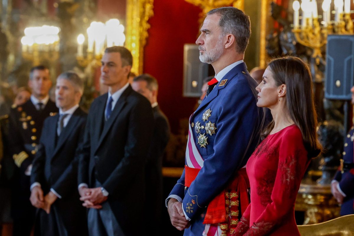 FelipeO rei Felipe e a rainha Letizia, durante um evento no Palácio Real nesta sexta-feira. EFE/J.J. Guillen