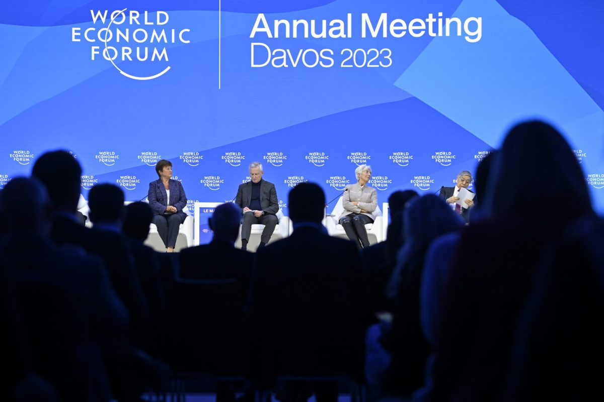 Participantes en la sesión de hoy del Foro de Davos, Suiza. Entre ellos la directora gerente del FMI, Kristalina Georgieva