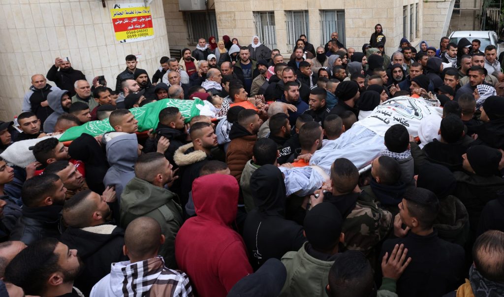 Un palestino de 15 años muere por fuego israelí en Belén