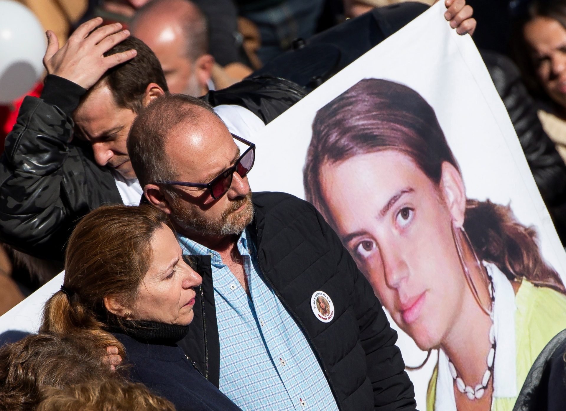 Los padres de Marta del Castillo durante una manifestación para repetir el juicio del asesinato de su hija, del que se cumplen hoy catorce años.