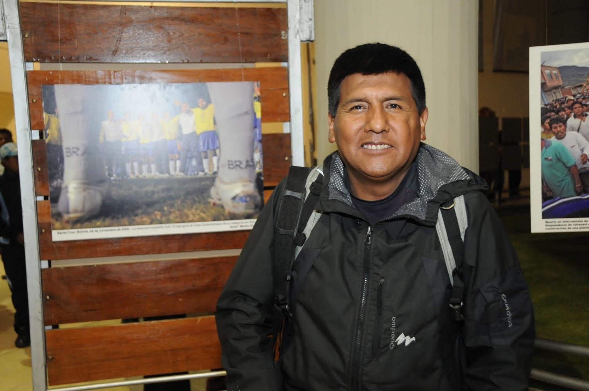 Retrato de Martín Alipaz, fotógrafo boliviano que vive en El Alto (Bolivia) y que trabajaba desde marzo de 2008 para la delegación de EFE en La Paz. EFE
