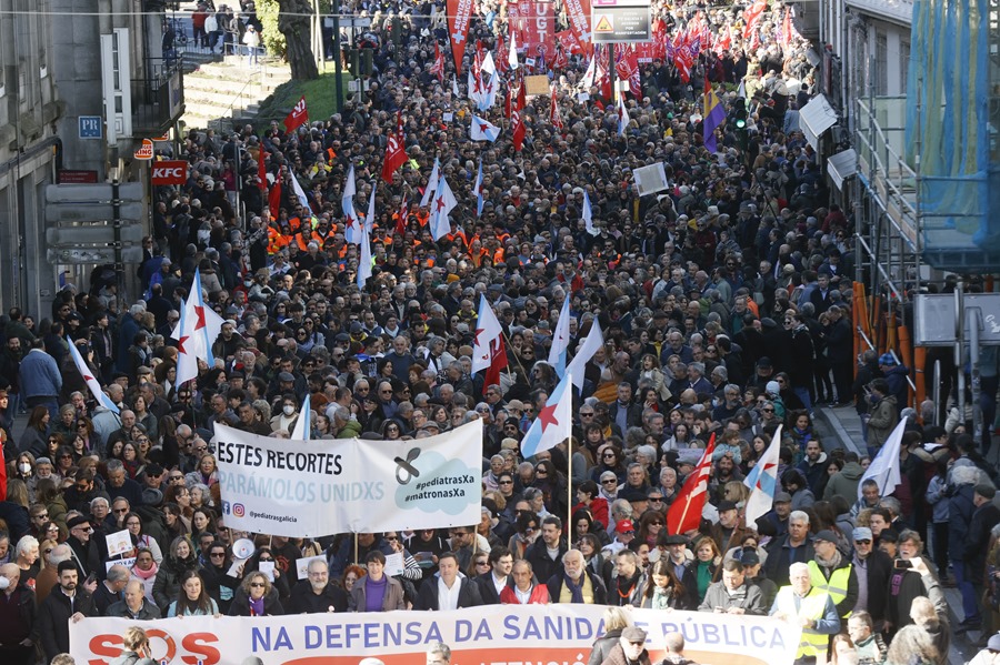 Manifestación en Santiago contra los recortes en la sanidad pública