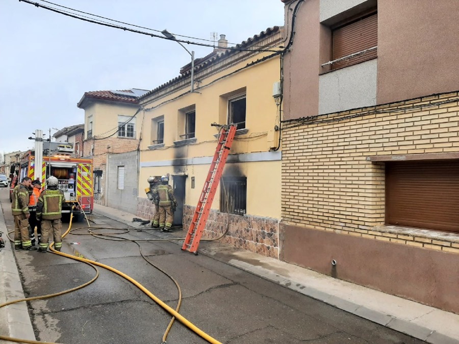 incendio en la vivienda en Cabañas de Ebro