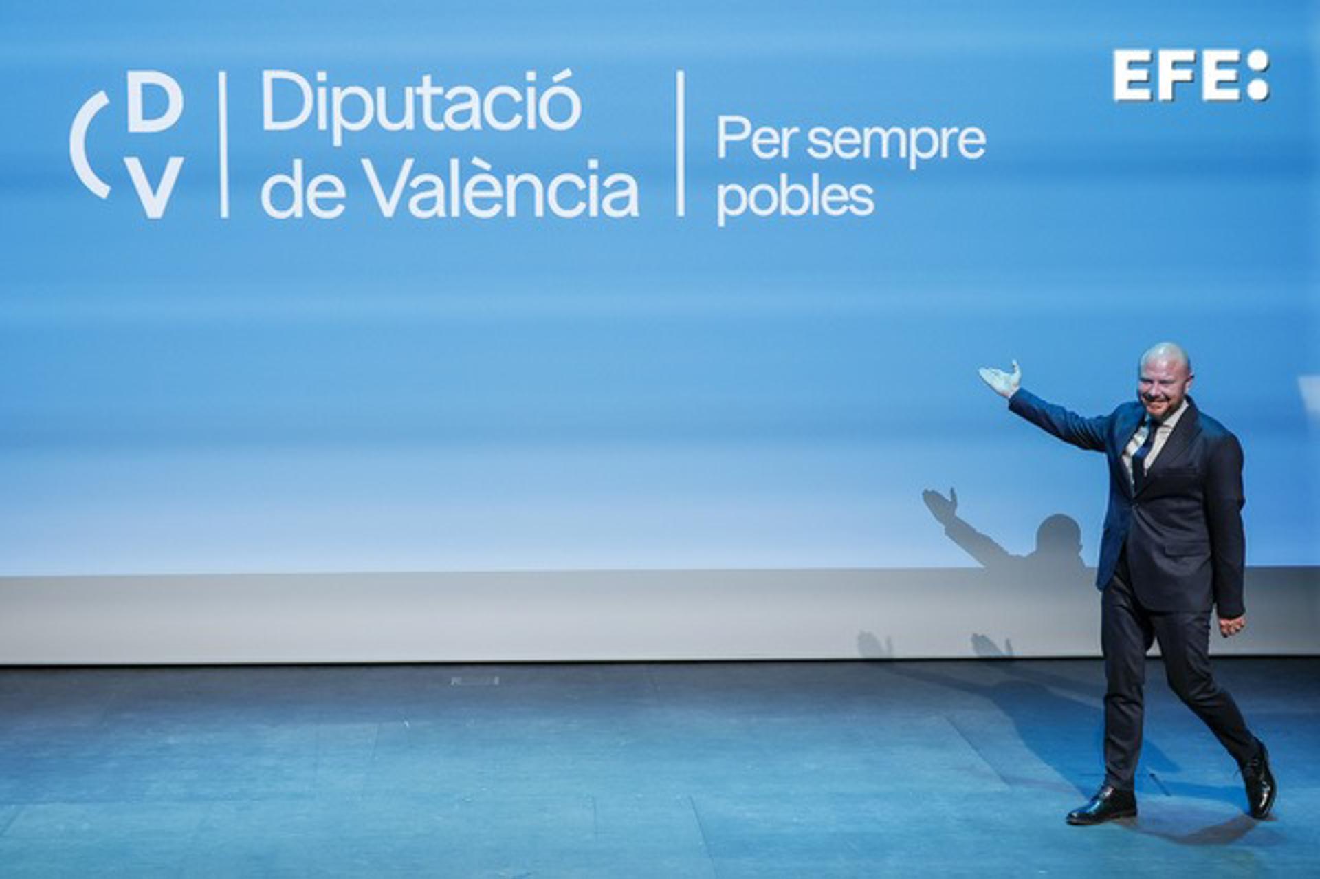 El presidente de la Diputación de Valencia, Toni Gaspar, en el acto en el que se conmemora sus 210 años de historia y se presenta la nueva imagen corporativa de la institución. EFE/ Biel Aliño