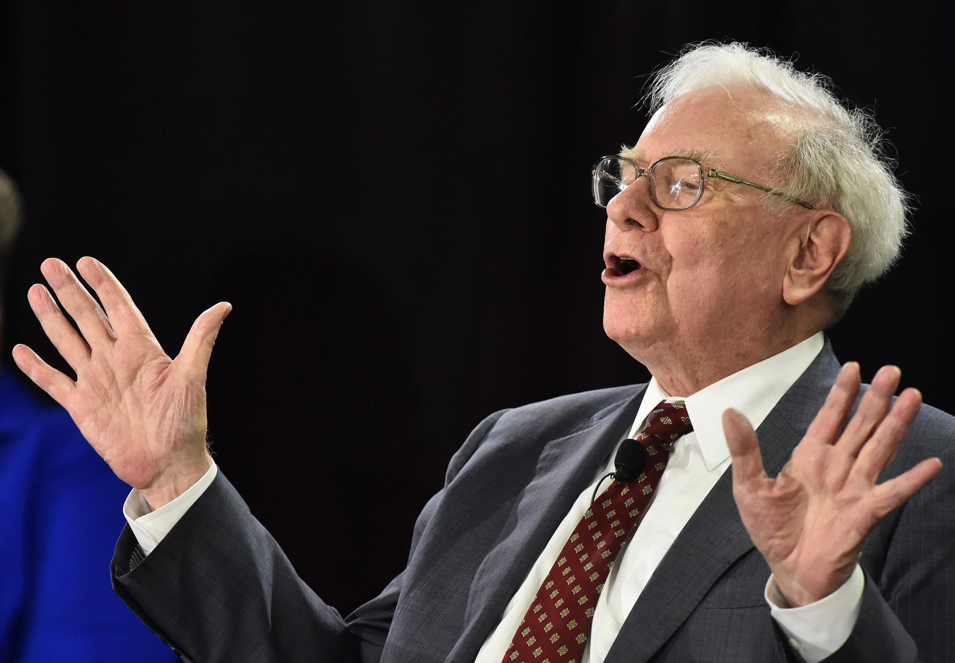 El multimillonario Warren Buffett, en una fotografía de archivo. EFE/Larry W. Smith