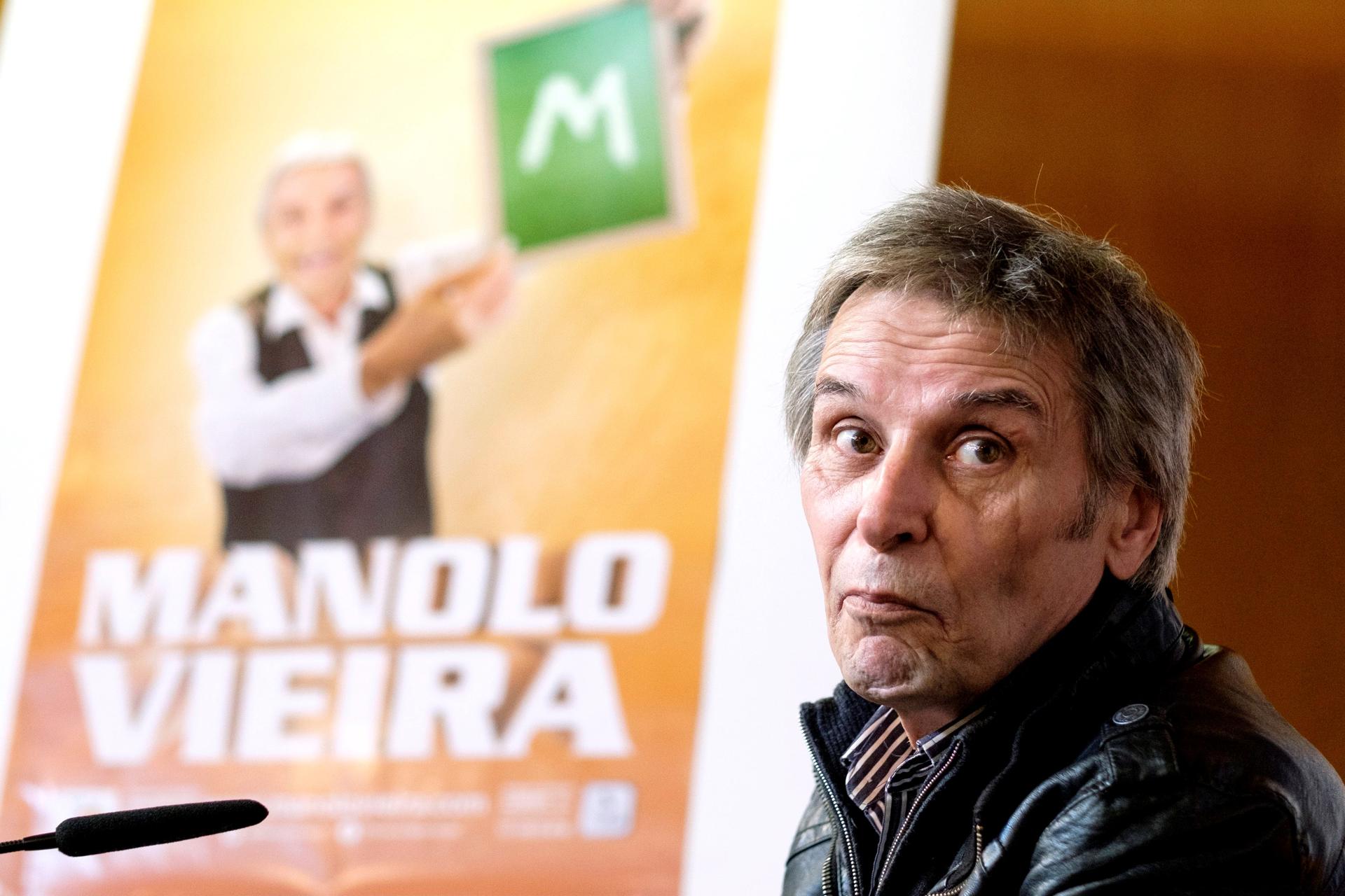 Foto de archivo del cómico Manolo Viera, en la presentación de uno de sus tradicionales espectáculos de fin de año (2018). EFE/Ángel Medina G.