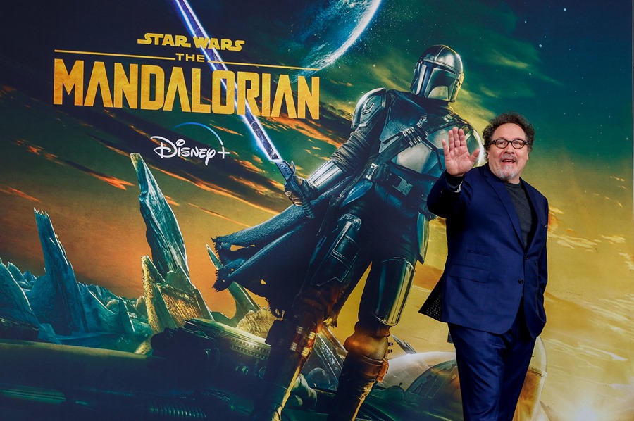 El director, productor, guionista y actor Jon Favreau, durante la presentación de la tercera temporada de la serie 'Star Wars: The Mandalorian'. Estrenos series marzo