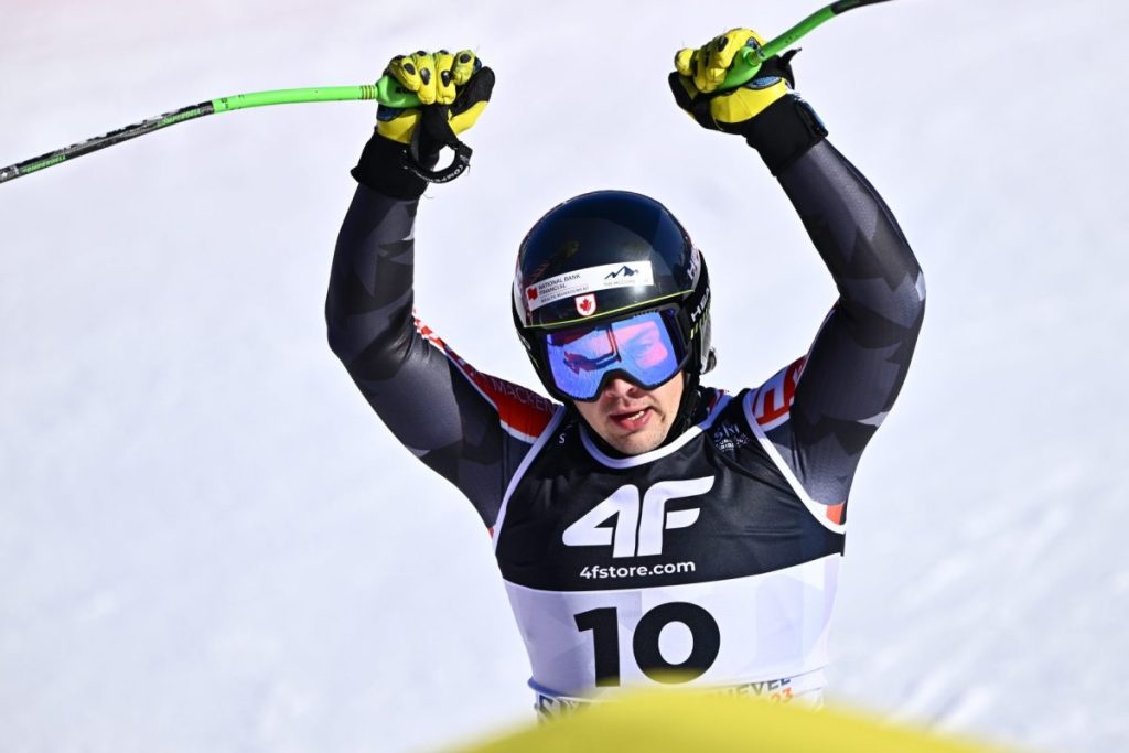 El canadiense James Crawford, campeón del mundo de supergigante, en los Mundiales de esquí alpino de Courchevel y Meribel.